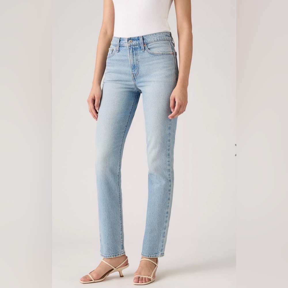 Levi's Wedgie Slim Fit Jeans Light Wash